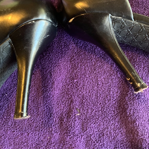 NINE WEST PUMPS - Picture 4 of 7